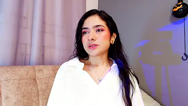 Snapshot of adara_johnson__ chatting on October 8, 11:58 am adara johnson online show from October 8, 11:58 am