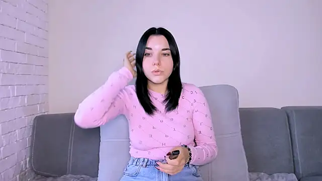 Snapshot of Kate_Ree chatting on November 1, 5:55 am Kate Ree online show from November 1, 5:55 am