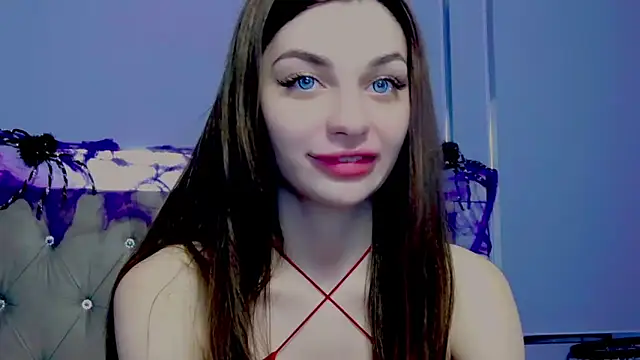 Snapshot of AngelinaWett chatting on October 31, 7:34 am AngelinaWett online show from October 31, 7:34 am