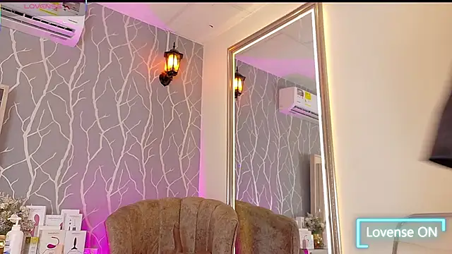 Snapshot of vanessa_guzman2 chatting on October 26, 1:28 pm vanessa guzman2 online show from October 26, 1:28 pm