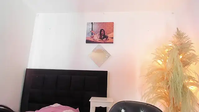 Snapshot of kattadoll chatting on October 2, 1:38 pm kattadoll online show from October 2, 1:38 pm