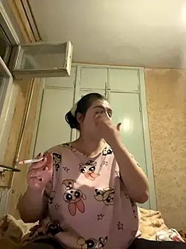 NanaDaizy online show from October 30, 7:15 pm