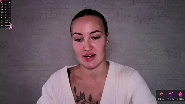 Stasia Queen online show from October 1, 9:25 am