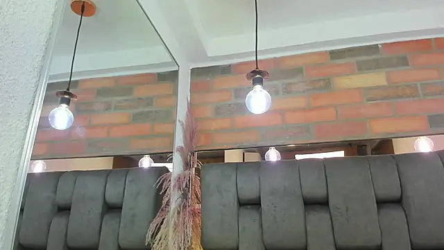 Snapshot of JESSYCORTES chatting on October 31, 3:05 pm JESSYCORTES online show from October 31, 3:05 pm