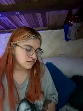 Snapshot of SophiaWeestt99 chatting on October 5, 3:55 am SophiaWeestt99 online show from October 5, 3:55 am