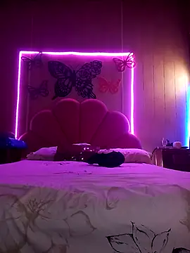 mariposapontiak420 online show from November 4, 1:49 pm