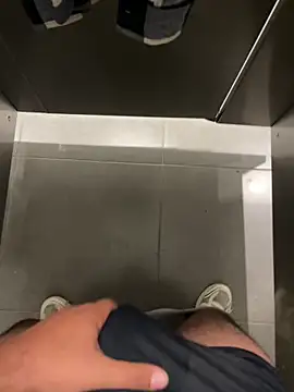 thiagowes online show from April 23, 12:41 am