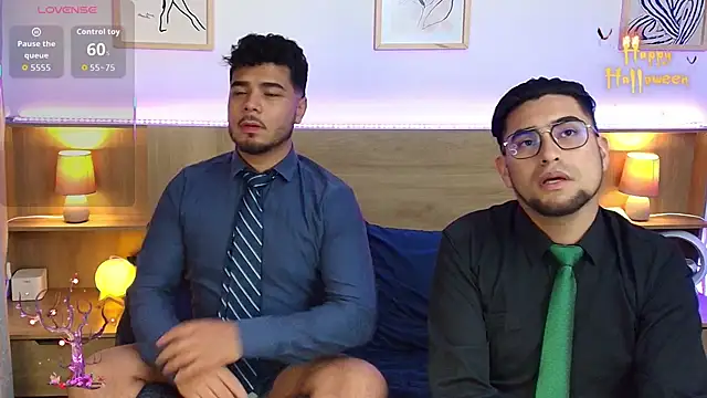 thiagowes online show from October 25, 4:20 am