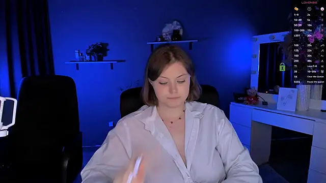 Snapshot of nikole_kitt chatting on September 21, 9:35 pm nikole kitt online show from September 21, 9:35 pm