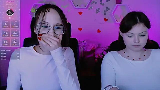 Snapshot of nikole_kitt chatting on October 11, 7:49 pm nikole kitt online show from October 11, 7:49 pm