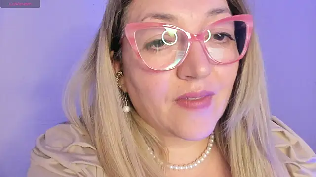 Naty Mature  online show from March 20, 8:14 pm