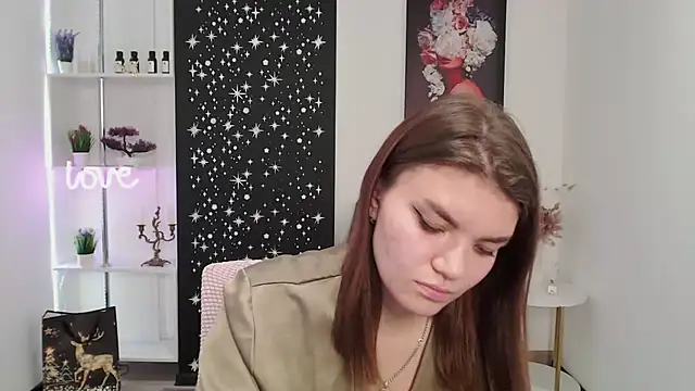 EmilyEight online show from September 16, 11:46 pm