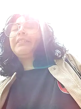 lara moon25 online show from October 15, 4:09 pm