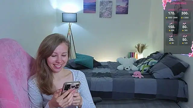 Lill Mary online show from October 2, 3:44 am