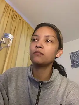 Snapshot of baby_lizy chatting on October 18, 10:44 pm baby lizy online show from October 18, 10:44 pm