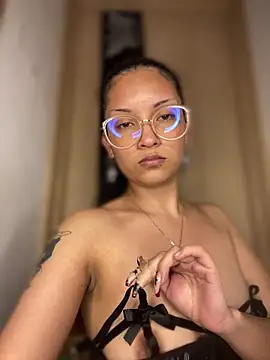 baby lizy online show from June 23, 9:57 pm