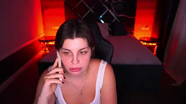 MirandaWong online show from November 4, 6:51 am