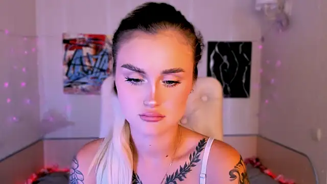  Ravenaa online show from October 10, 10:31 am