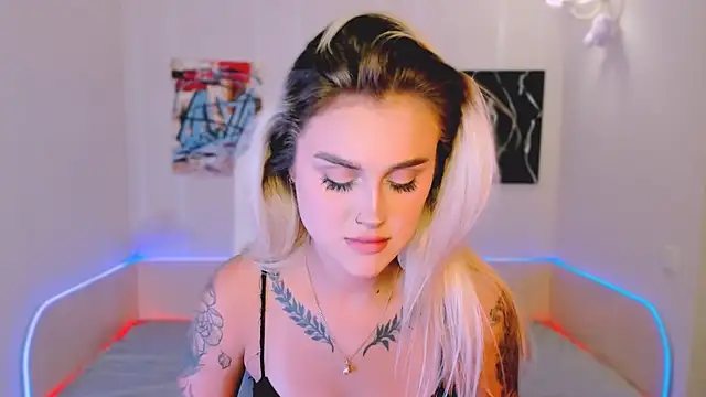  Ravenaa online show from September 26, 3:20 pm