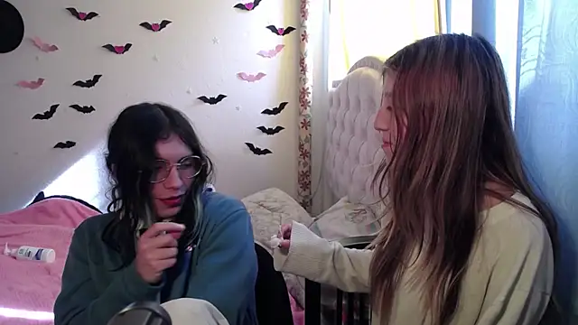 BRIAR AND BLAIR online show from September 16, 8:17 pm