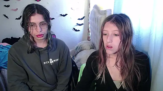 BRIAR AND BLAIR online show from October 16, 6:54 pm