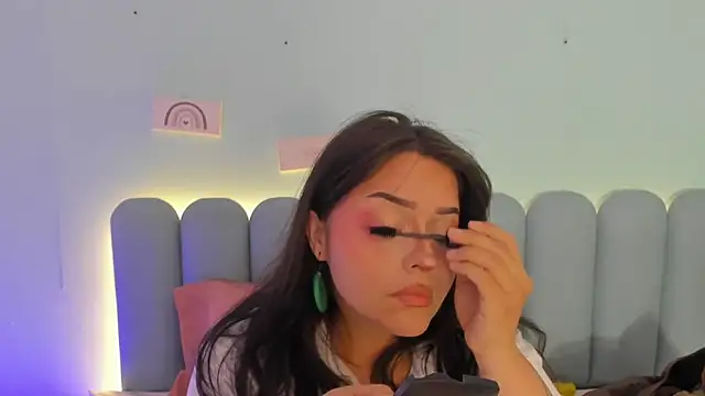 Snapshot of curvy_rousi chatting on October 9, 11:36 am curvy rousi online show from October 9, 11:36 am