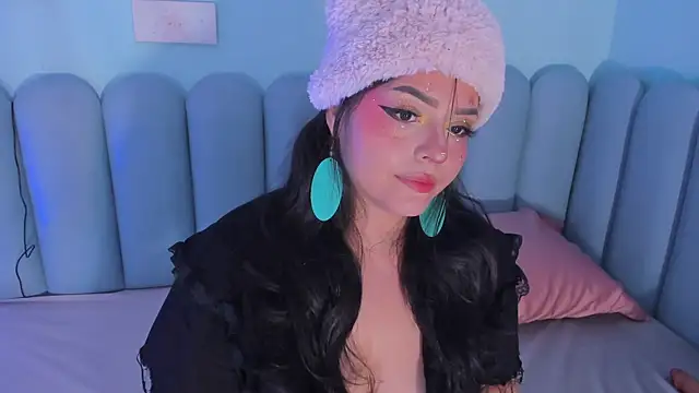 Snapshot of curvy_rousi chatting on October 30, 11:55 am curvy rousi online show from October 30, 11:55 am