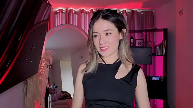 sexfire lalita online show from April 11, 4:10 pm