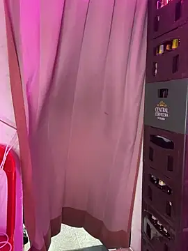 Snapshot of Hot_beauty__ chatting on November 2, 5:22 am Hot beauty online show from November 2, 5:22 am