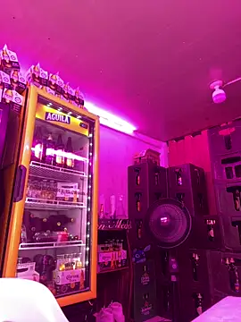 Hot beauty   online show from March 7, 4:19 am