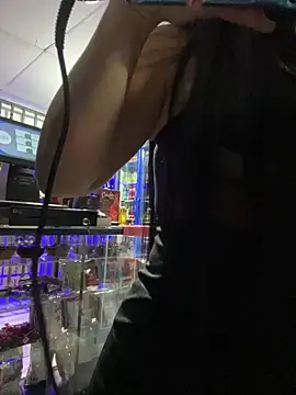 Hot beauty   online show from February 10, 2:25 am