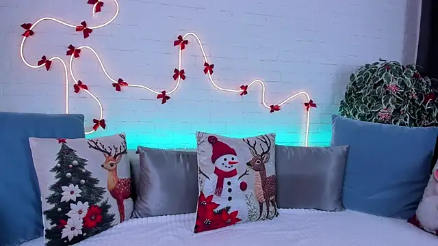 rossy babe  online show from January 6, 12:14 am