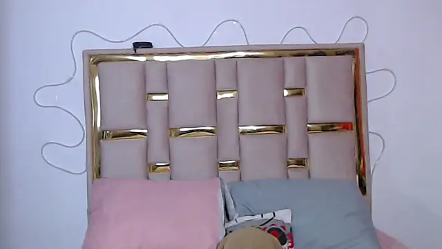 nina carther online show from September 23, 11:03 pm