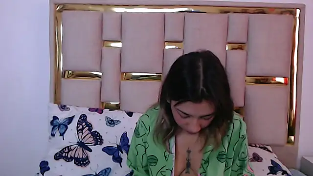 nina carther online show from November 11, 11:18 am