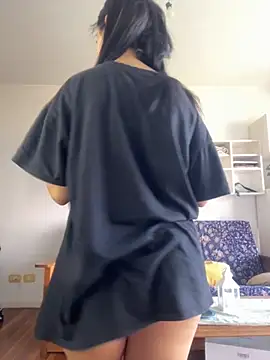 mikuserafini online show from September 16, 2:47 pm