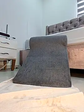 Snapshot of Anal_Luucia chatting on September 20, 1:31 pm Anal Luucia online show from September 20, 1:31 pm