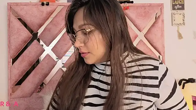 Snapshot of Diosa-afrodita chatting on October 20, 4:04 am Diosa-afrodita online show from October 20, 4:04 am