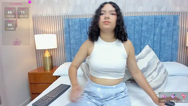 Snapshot of pretty_sunlight_ chatting on October 21, 1:42 am pretty sunlight online show from October 21, 1:42 am