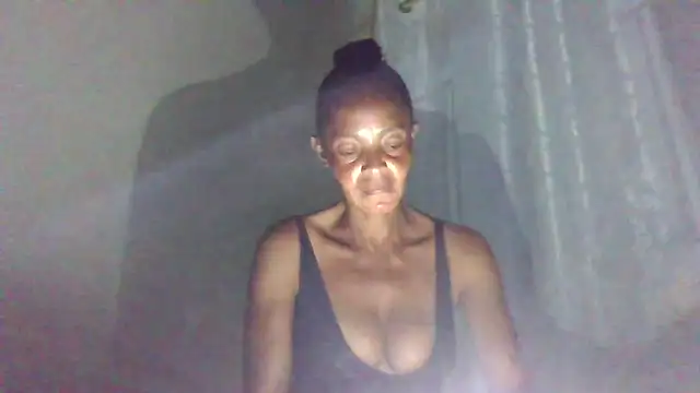 Snapshot of sweets_80 chatting on September 23, 5:11 pm sweets 80 online show from September 23, 5:11 pm