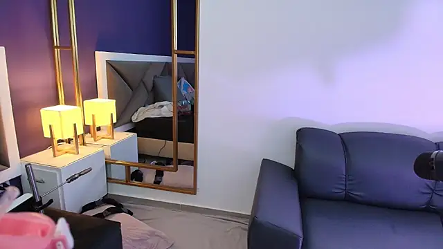 brigiitte rohan online show from October 21, 3:10 am