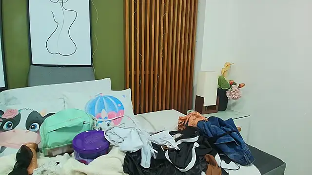 brigiitte rohan online show from October 4, 2:50 am