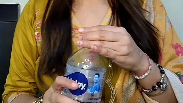 MIss-Naina online show from November 6, 10:32 am