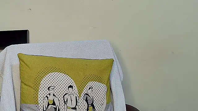 MIss-Naina online show from November 26, 8:37 am