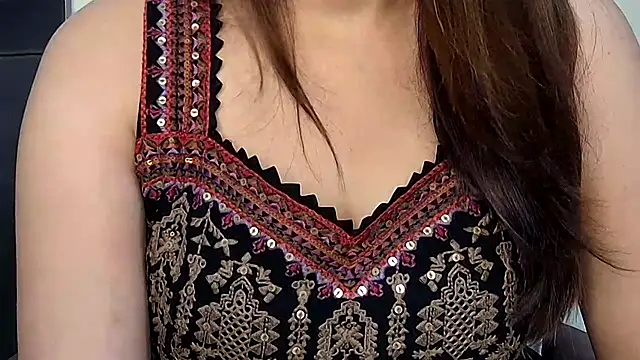 Snapshot of MIss-Naina chatting on October 25, 7:16 am MIss-Naina online show from October 25, 7:16 am