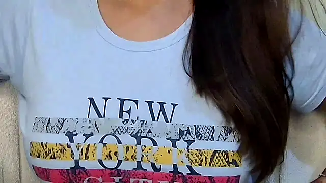 Snapshot of MIss-Naina chatting on October 11, 9:47 am MIss-Naina online show from October 11, 9:47 am