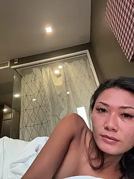 thai-dreamgirl online show from April 11, 11:30 pm