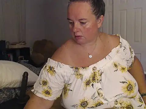 LauLauPAWG online show from October 7, 12:04 am