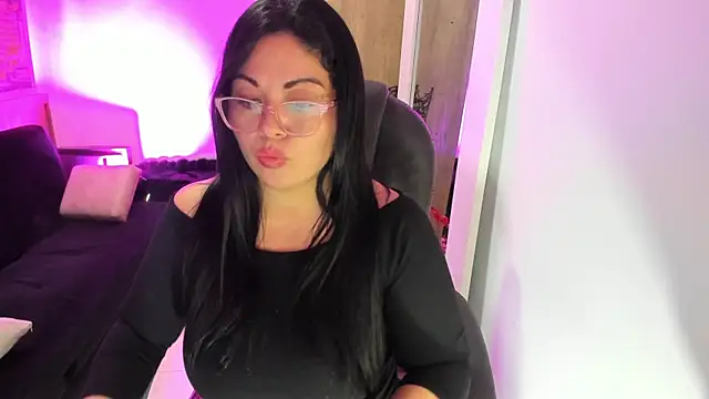 Snapshot of jessicarabbit_1 chatting on September 25, 12:21 am jessicarabbit 1 online show from September 25, 12:21 am