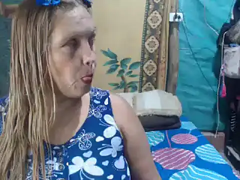 Snapshot of mom_son_dirty chatting on October 2, 11:10 pm mom son dirty online show from October 2, 11:10 pm