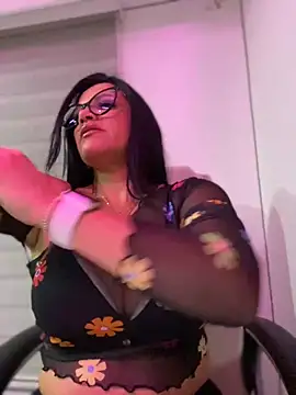 Milff parkerrr online show from October 2, 1:43 am